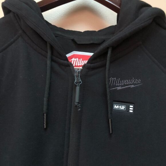 Milwaukee Women's Heated Jacket Like New (L) - Picture 7 of 10